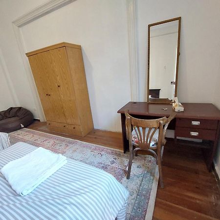Al- Mazareta A Private Room At Shared Apartment For Men Only No Ladies Allowed غرفة خاصة في شقة مشتركة للرجال فقط ممنوع السيدات仅限男士 女士不允许 Alejandría Exterior foto